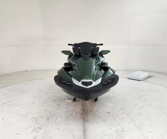 Slide: The Image of Kawasaki Ultra 160 2025 - 4