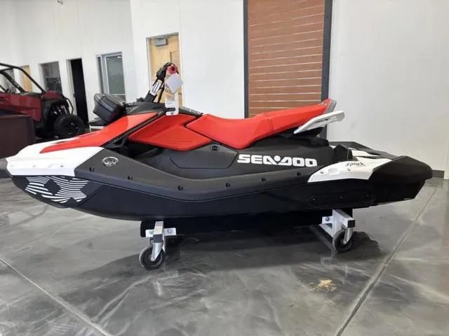 Slide: The Image of Sea-Doo Spark Trixx for 3 2025 - 6