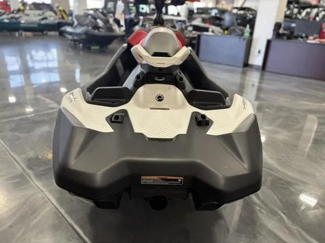 Slide: The Image of Sea-Doo Spark Trixx for 3 2025 - 8