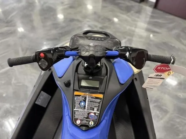 Slide: The Image of Sea-Doo Spark Trixx for 3 2025 - 12