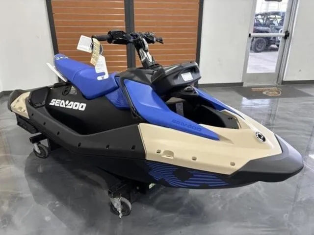 Slide: The Image of Sea-Doo Spark Trixx for 3 2025 - 3