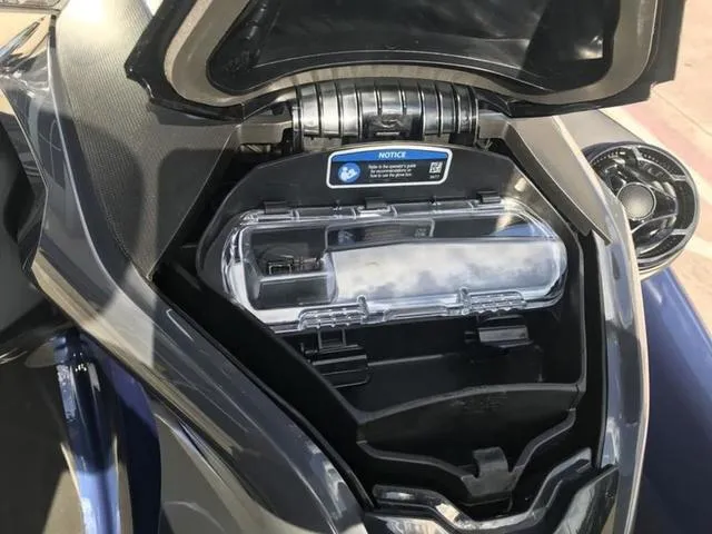 Slide: The Image of Sea-Doo GTX 170 2025 - 17