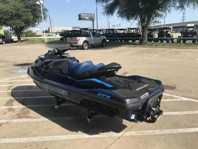 Slide: The Image of Sea-Doo GTX 170 2025 - 8