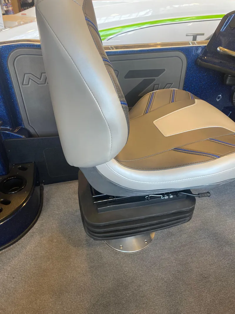 Slide: The Image of Gray seat in a 2025 Nitro ZV20 Pro boat interior. - 4