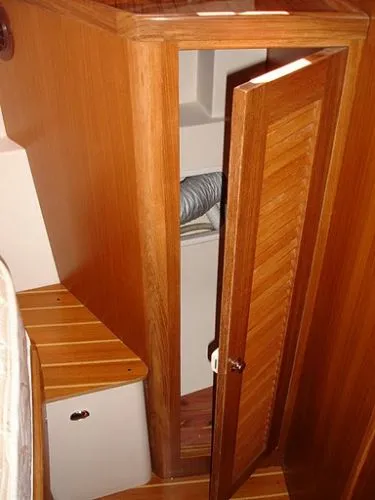 Slide: The Image of Fwd Cabin Hanging Locker - 17