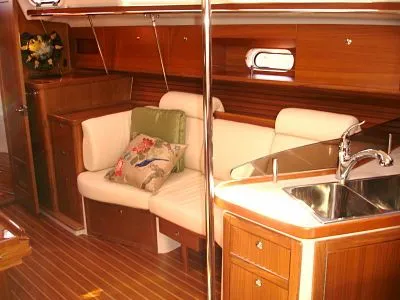 Slide: The Image of Catalina 385 Split Bench & Table - 10