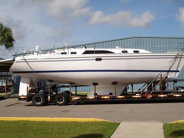 Slide: The Image of A Catalina 385 On the Truck - 2