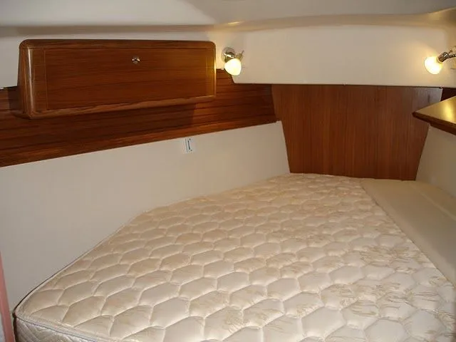 Slide: The Image of Catalina 385 Forward Cabin - 5