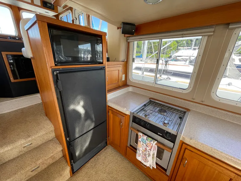 Slide: The Image of American Tug 34 2005 - 13