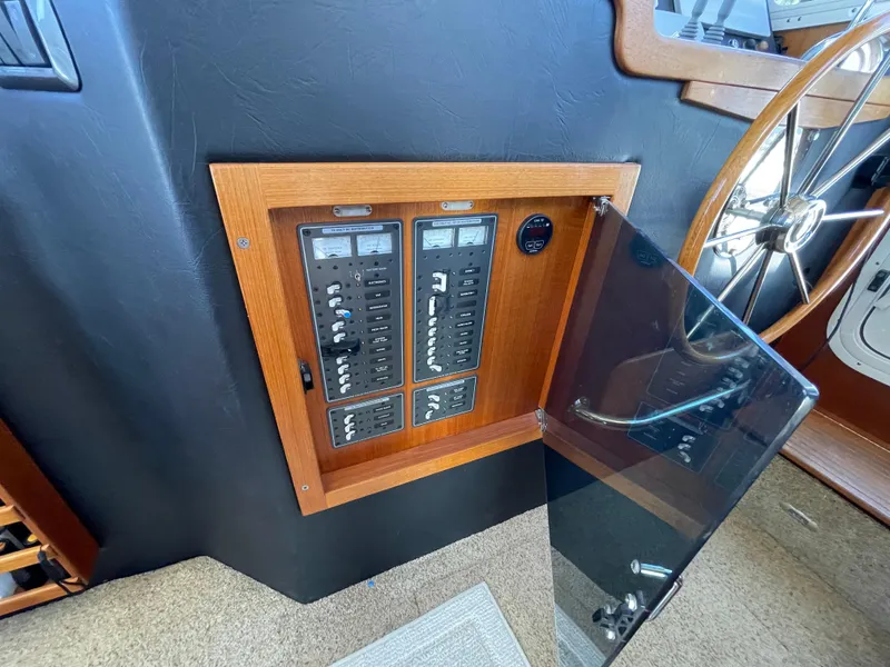 Slide: The Image of American Tug 34 2005 - 25