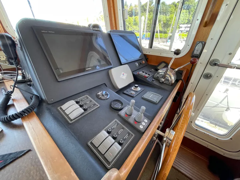 Slide: The Image of American Tug 34 2005 - 27