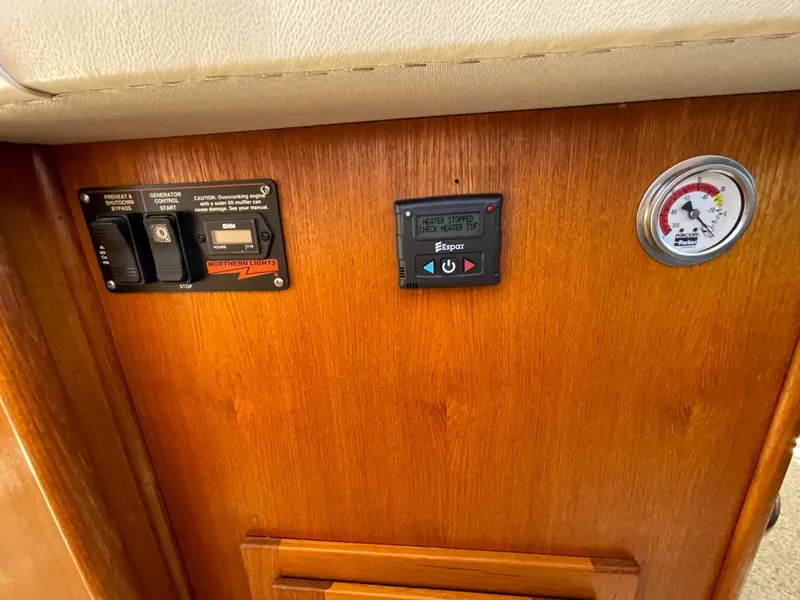 Slide: The Image of American Tug 34 2005 - 38