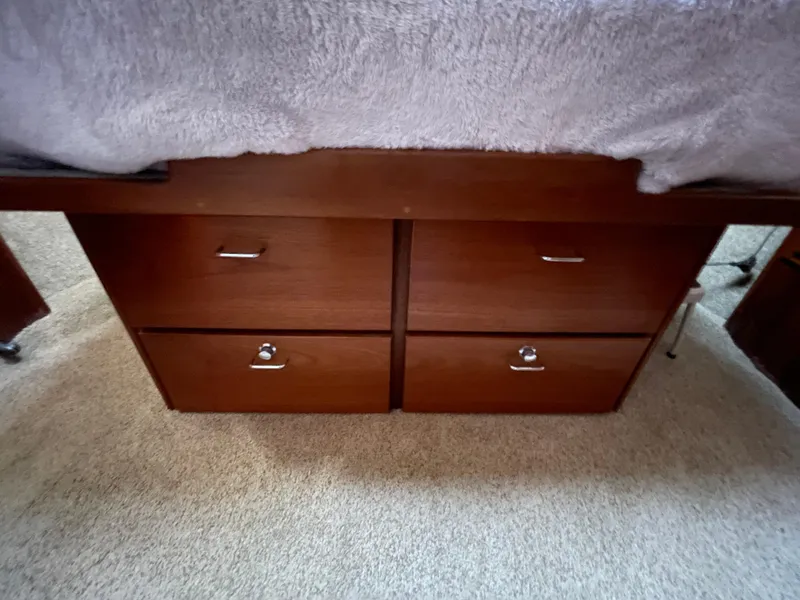 Slide: The Image of American Tug 34 2005 - 45