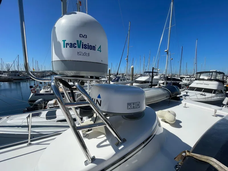 Slide: The Image of American Tug 34 2005 - 61