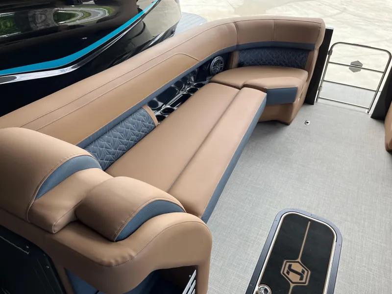 Slide: The Image of Luxurious seating on 2026 Harris Grand Mariner 250 boat, featuring elegant design and premium materials. - 8