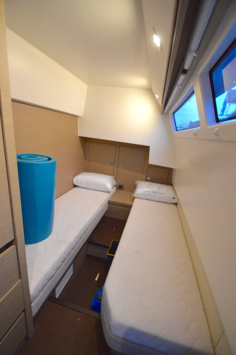 Slide: The Image of Prestige 630 2017 - 109