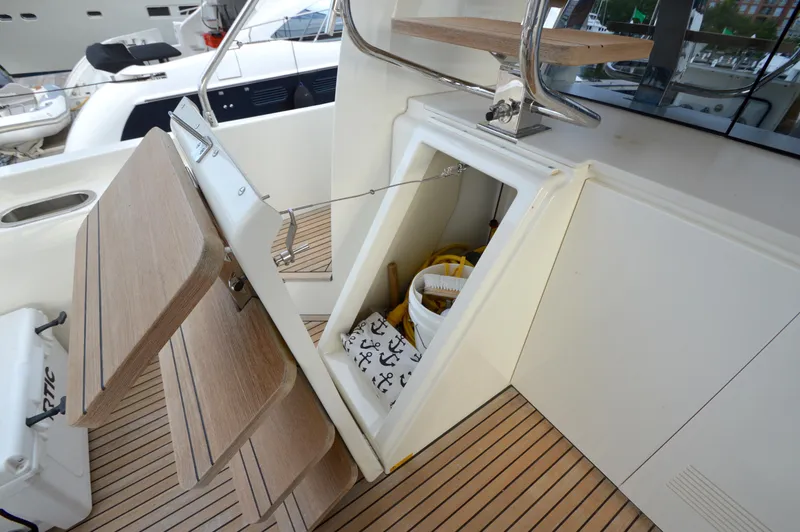 Slide: The Image of Prestige 630 2017 - 16