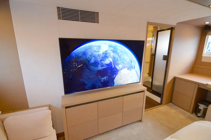 Slide: The Image of Prestige 630 2017 - 70