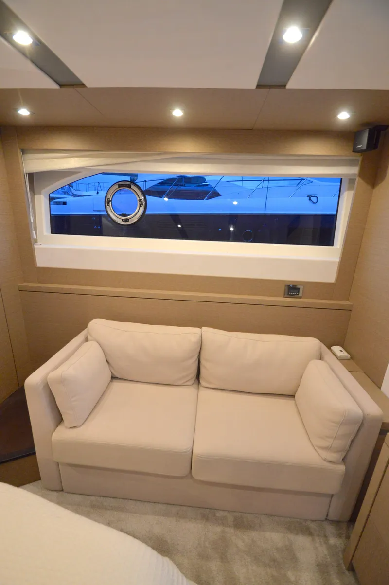 Slide: The Image of Prestige 630 2017 - 71