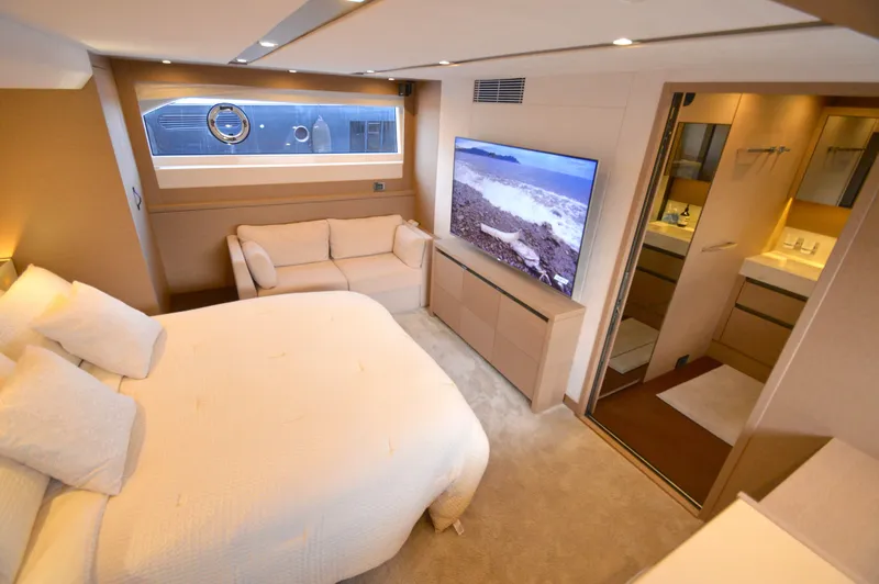 Slide: The Image of Prestige 630 2017 - 74