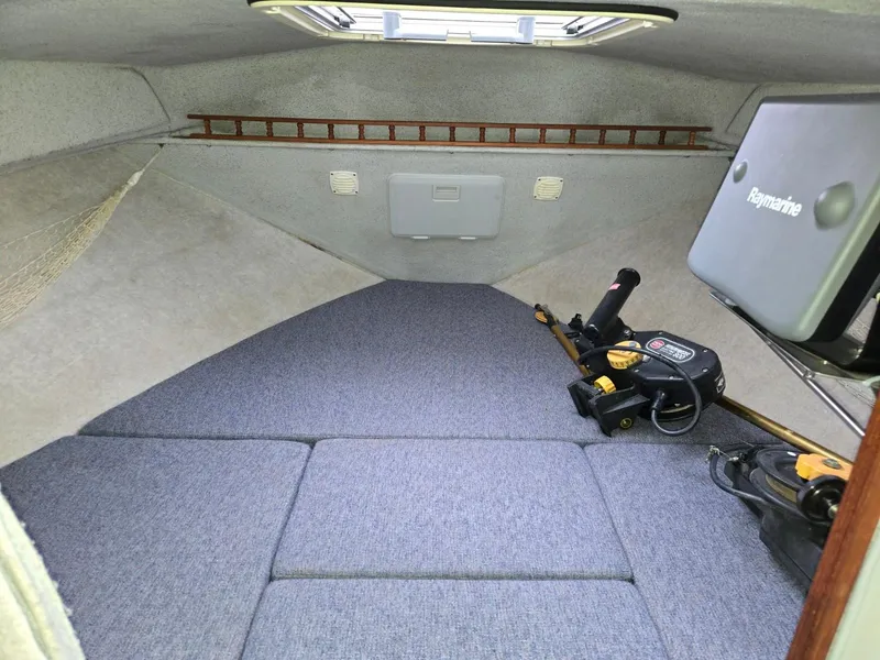 Slide: The Image of Sea Sport 2400 Explorer 1995 - 51