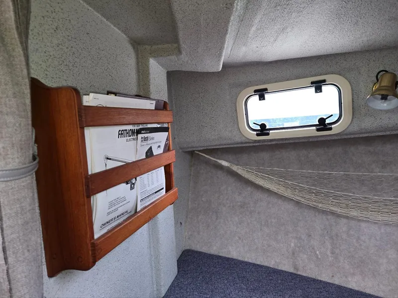 Slide: The Image of Sea Sport 2400 Explorer 1995 - 52