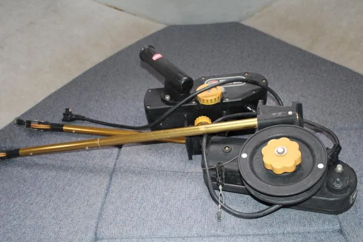 Slide: The Image of Sea Sport 2400 Explorer 1995 - 54