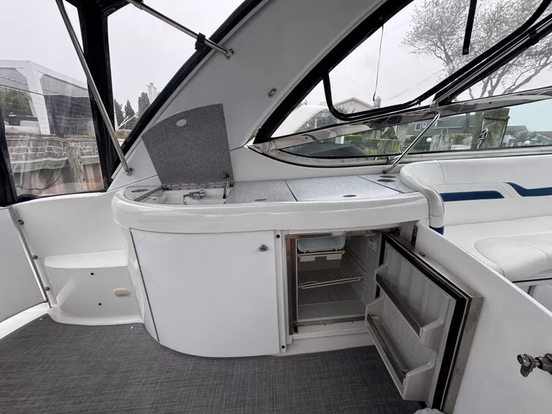 Slide: The Image of Formula 370 Super Sport 2005 - 12