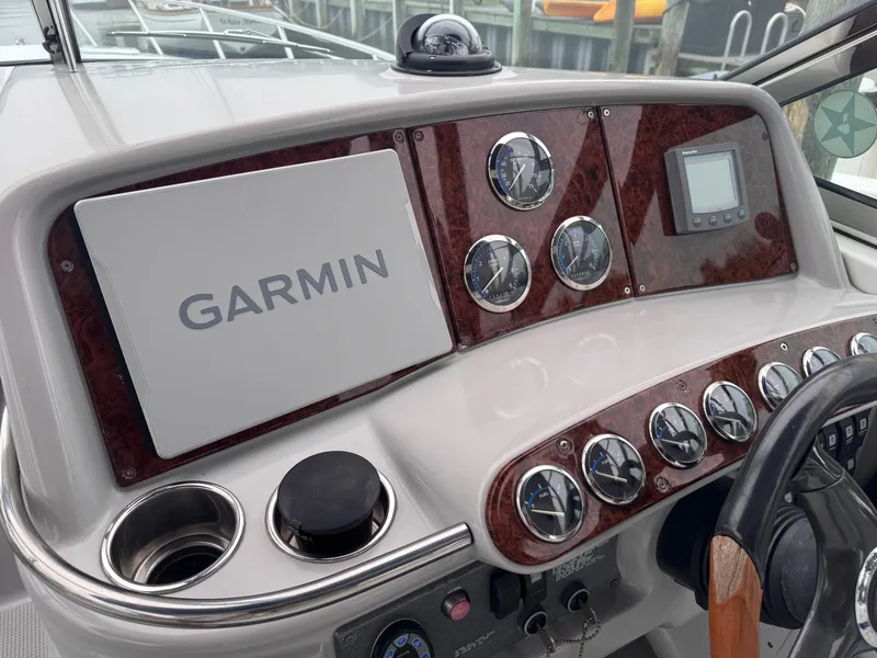 Slide: The Image of Formula 370 Super Sport 2005 - 16