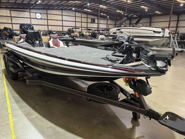Slide: The Image of Skeeter FXR21 Limited 2025 - 3