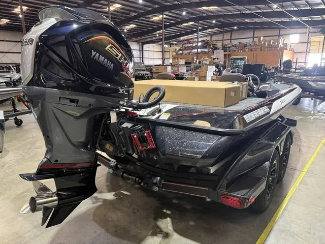 Slide: The Image of Skeeter FXR21 Limited 2025 - 4