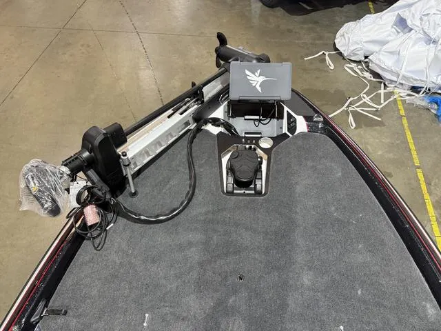 Slide: The Image of Skeeter FXR21 Limited 2025 - 8