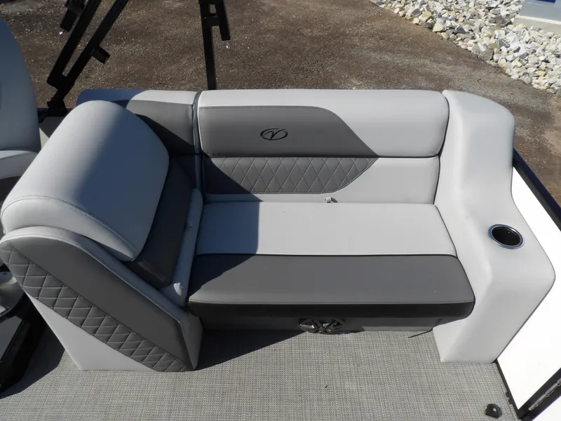 Slide: The Image of 2025 Veranda VISTA SPORT 22 boat seat with gray upholstery and cup holder. - 14