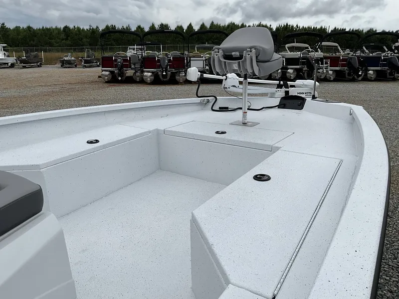 Slide: The Image of Xpress H22B Bay 2026 - 6