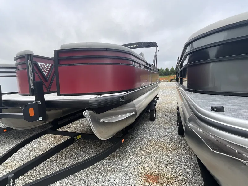 Slide: The Image of Viaggio Lago V-U 22 2025 - 6