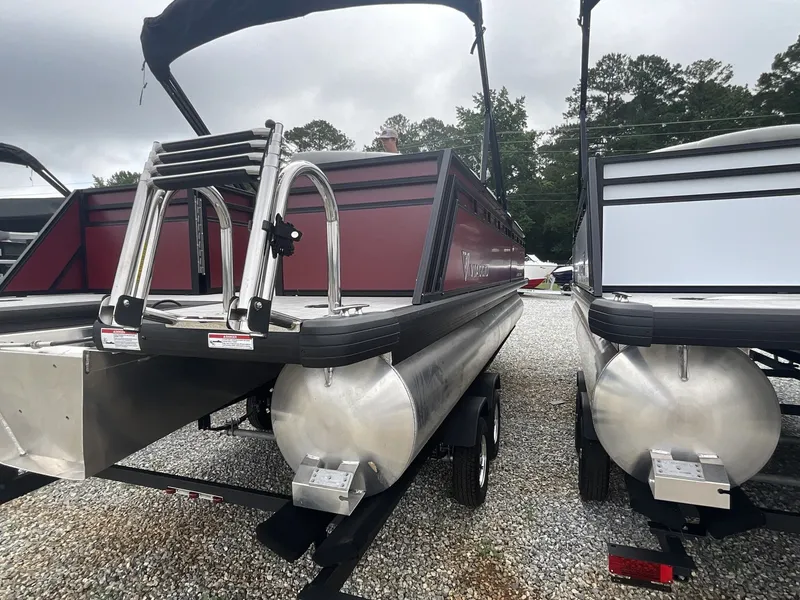 Slide: The Image of Viaggio Lago V 22U 2025 - 4