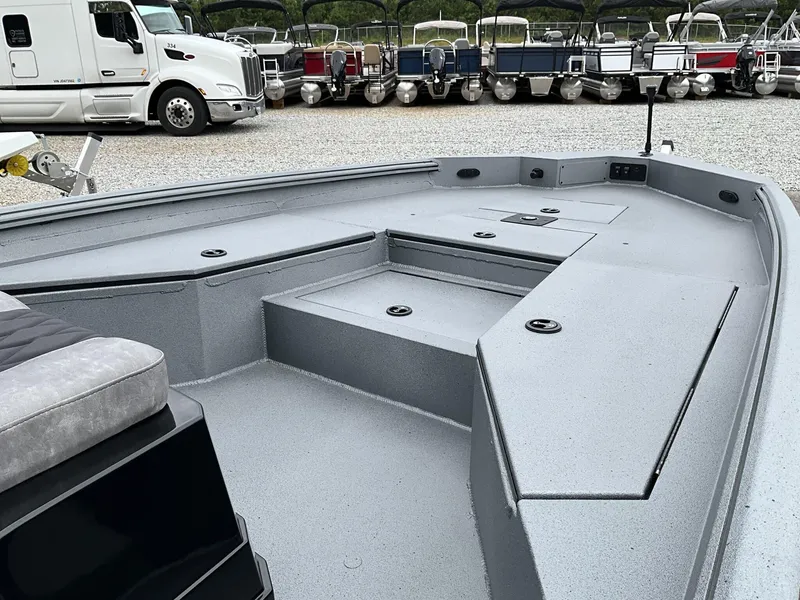 Slide: The Image of Excel Bay Pro 220 220 ELITE 2026 - 5