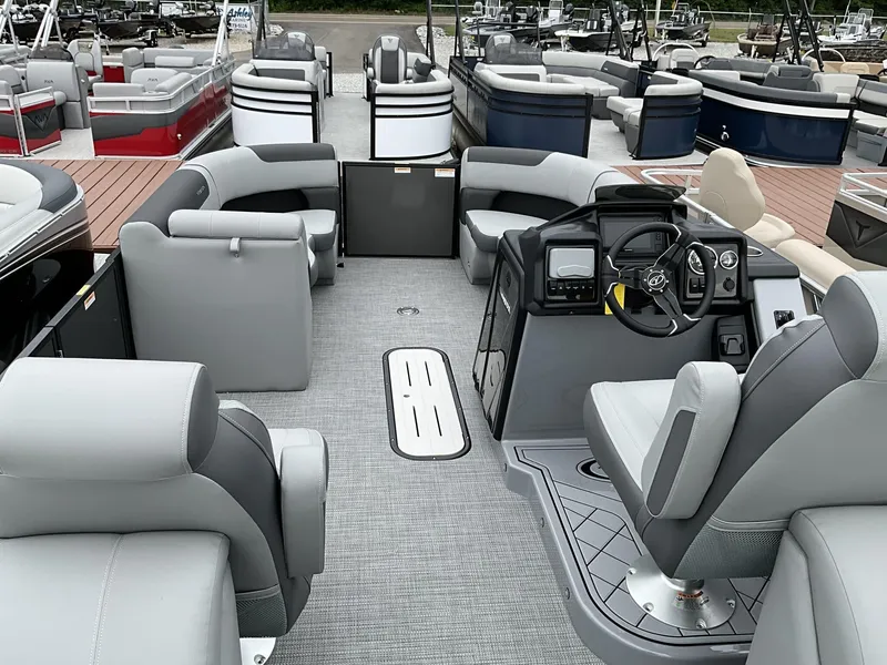 Slide: The Image of Veranda Relax Series 22RC 2025 - 11