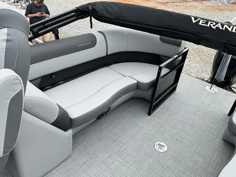 Slide: The Image of Veranda Relax Series 22RC 2025 - 8