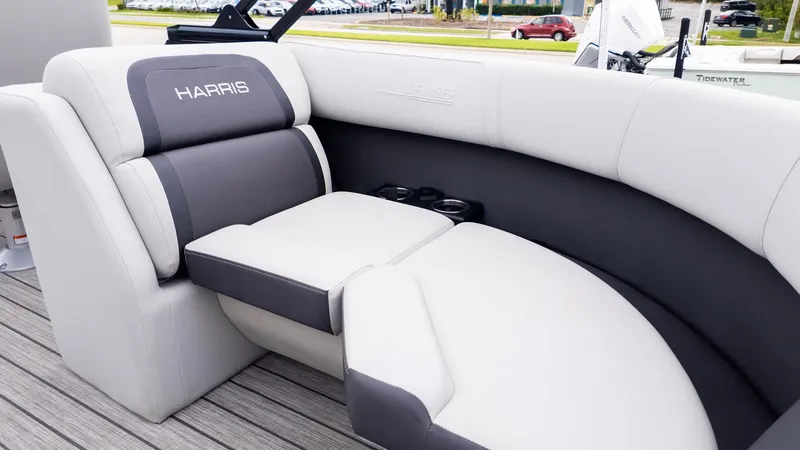 Slide: The Image of Harris Cruiser 230 2024 - 11