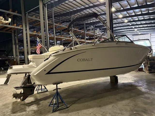 Slide: The Image of Cobalt R5 2017 - 3