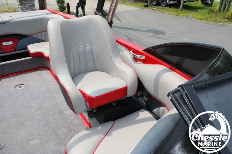 Slide: The Image of Malibu Wakesetter 247 LSV 2014 - 15