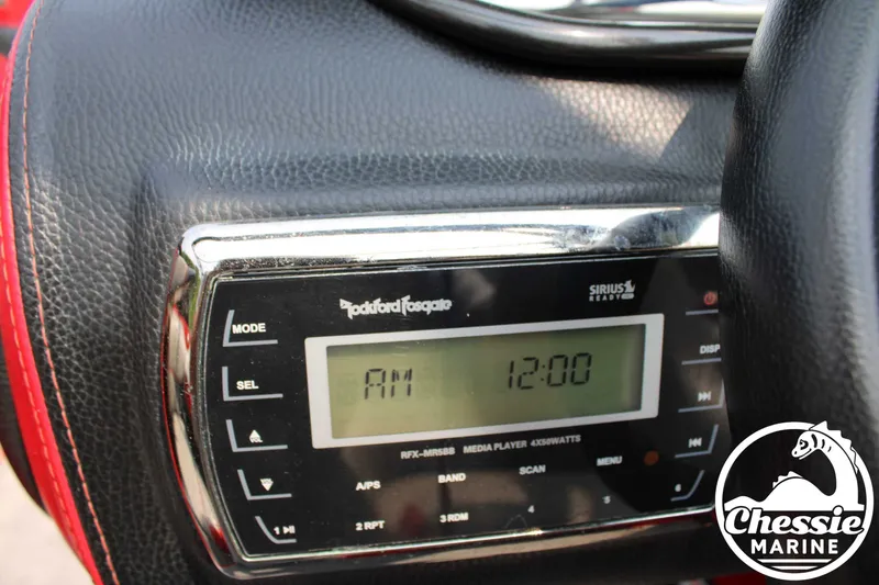 Slide: The Image of Malibu Wakesetter 247 LSV 2014 - 18