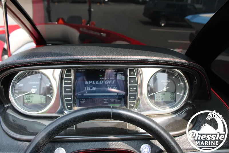 Slide: The Image of Malibu Wakesetter 247 LSV 2014 - 19