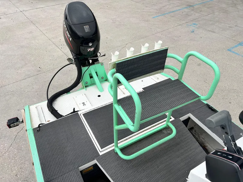 Slide: The Image of Gator Trax 19 2016 - 4