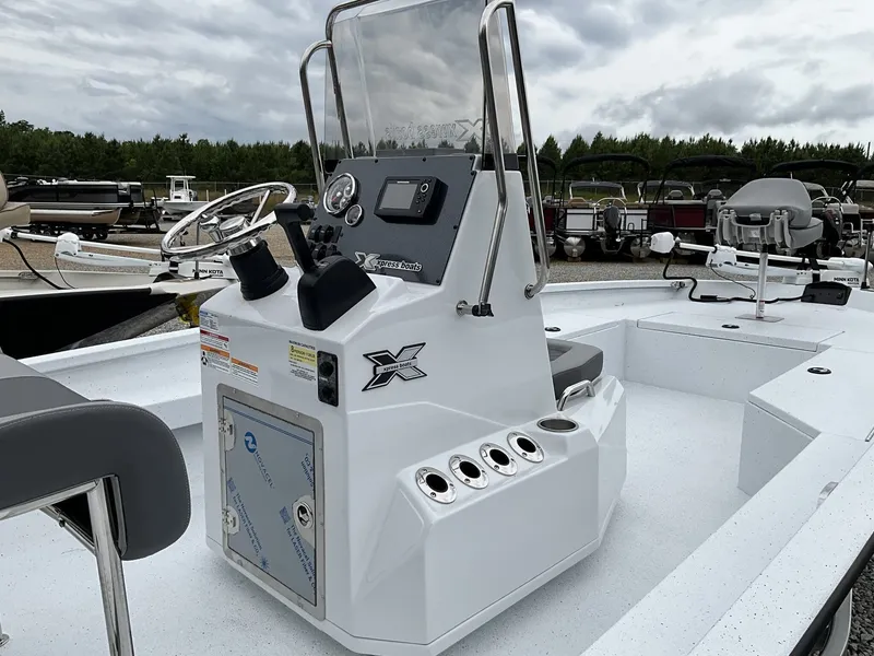 Slide: The Image of Xpress H22B Bay 2026 - 9