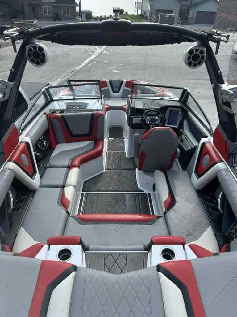 Slide: The Image of Tigé ZX1 2019 - 11