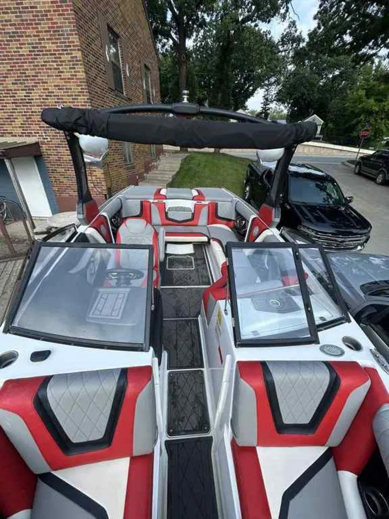 Slide: The Image of Tigé ZX1 2019 - 6