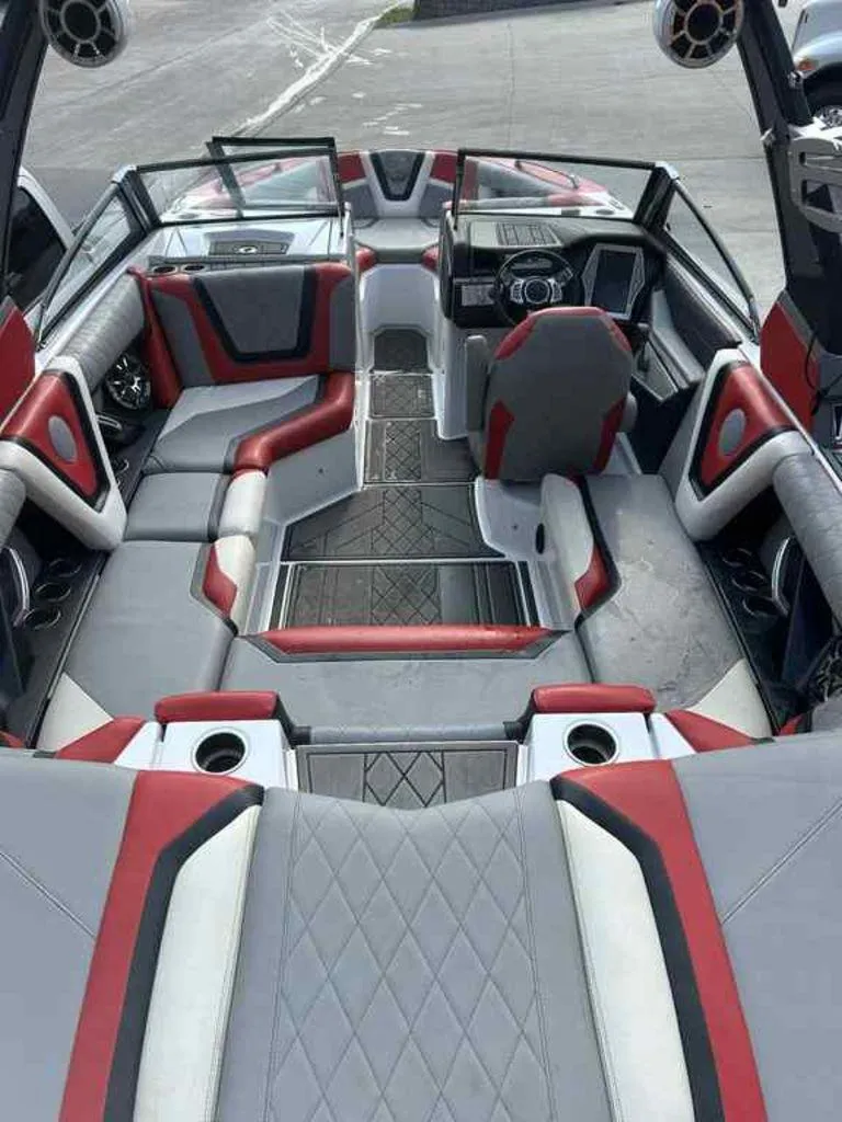 Slide: The Image of Tigé ZX1 2019 - 9