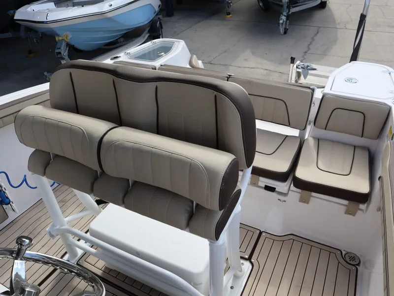 Slide: The Image of Yamaha 252 FSH Sport 2025 - 14